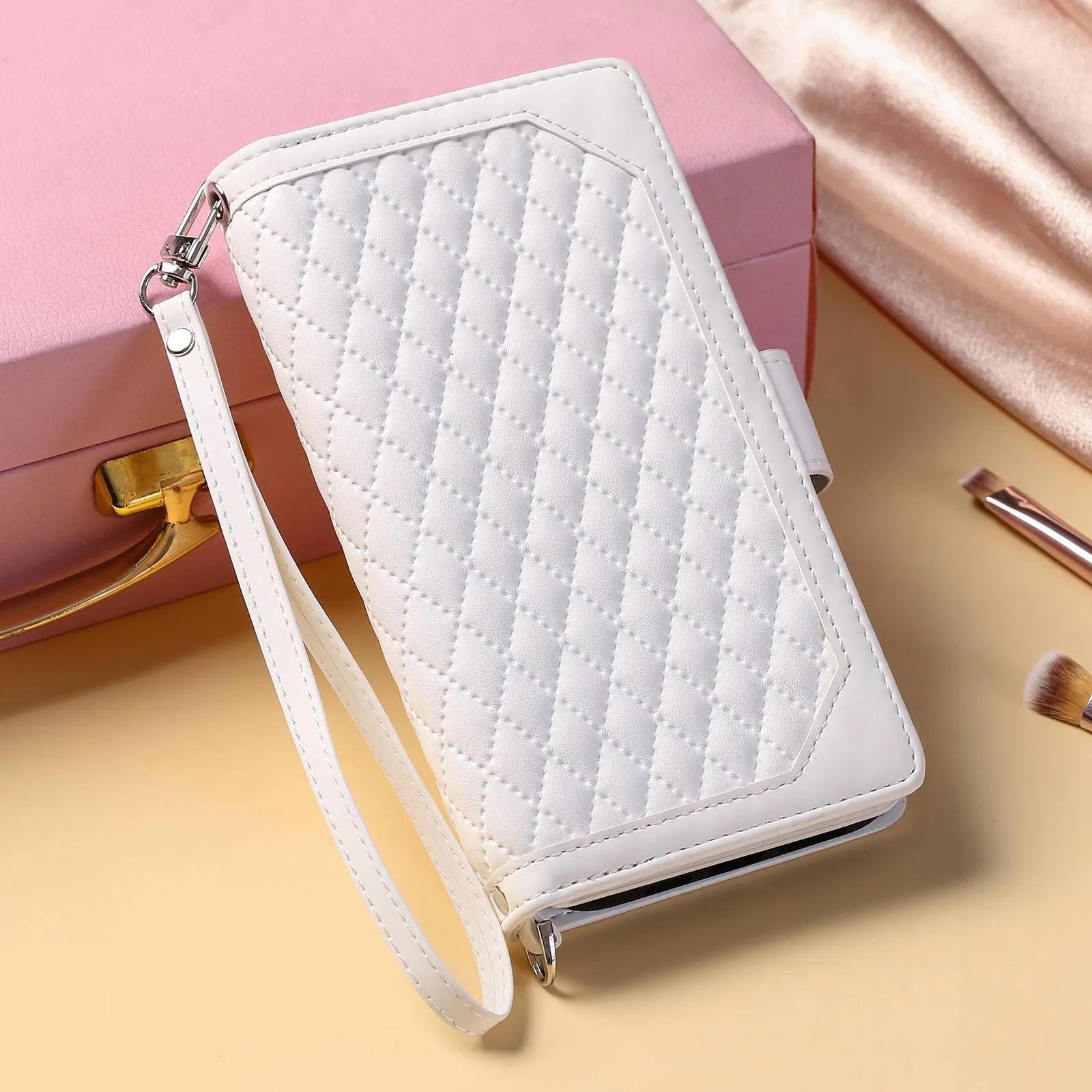 005 Style for Samsung Galaxy S22  5G Zipper Pocket Design PU Leather Phone Drop-proof Cover Rhombus Texture Stand Wallet Case with Strap