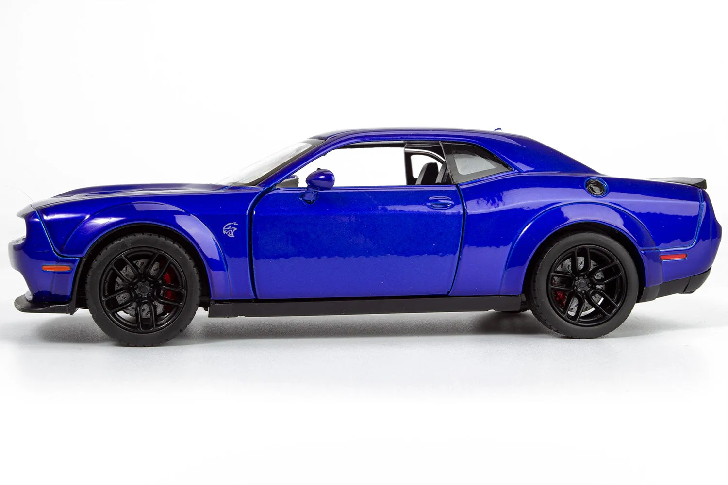 All Star Toys Exclusive 2018 Dodge Challenger SRT Hellcat Widebody Indigo Blue with Racing Stripes 1/24 Diecast Model Car Motormax 79350