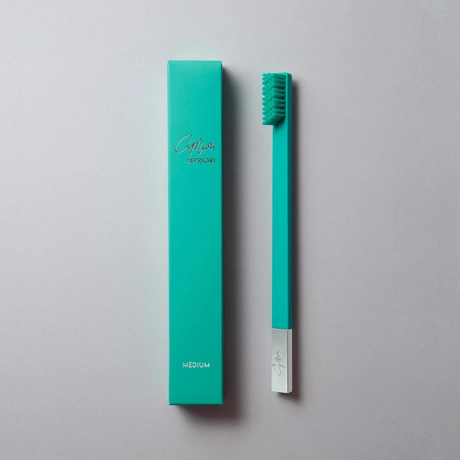 Apriori Slim Medium toothbrush Turquoise Blue Silver