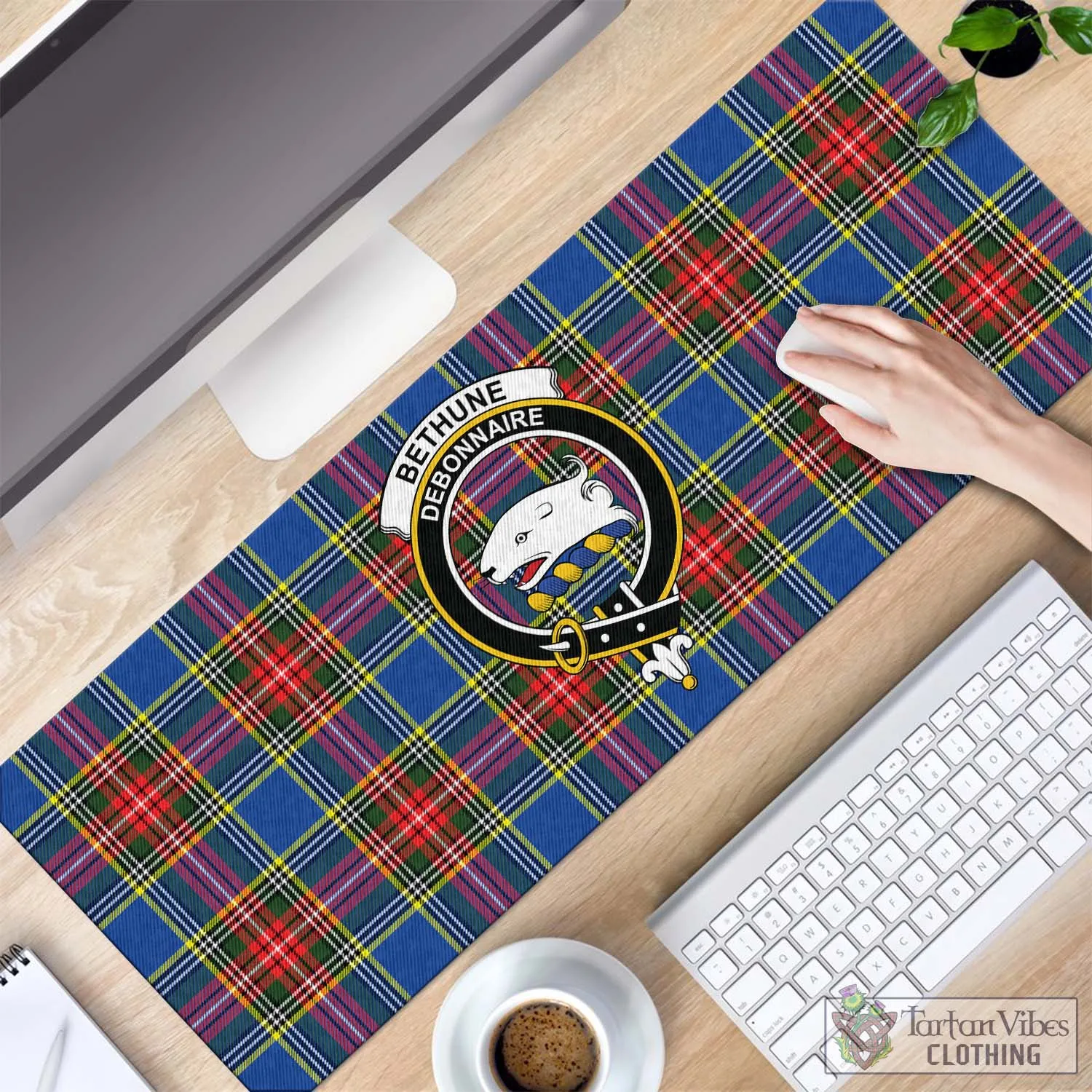 Bethune Tartan Mouse Pad with Family Crest