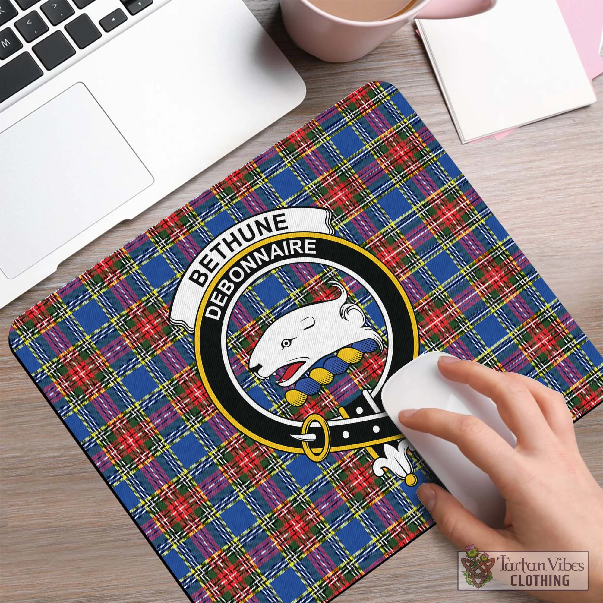 Bethune Tartan Mouse Pad with Family Crest