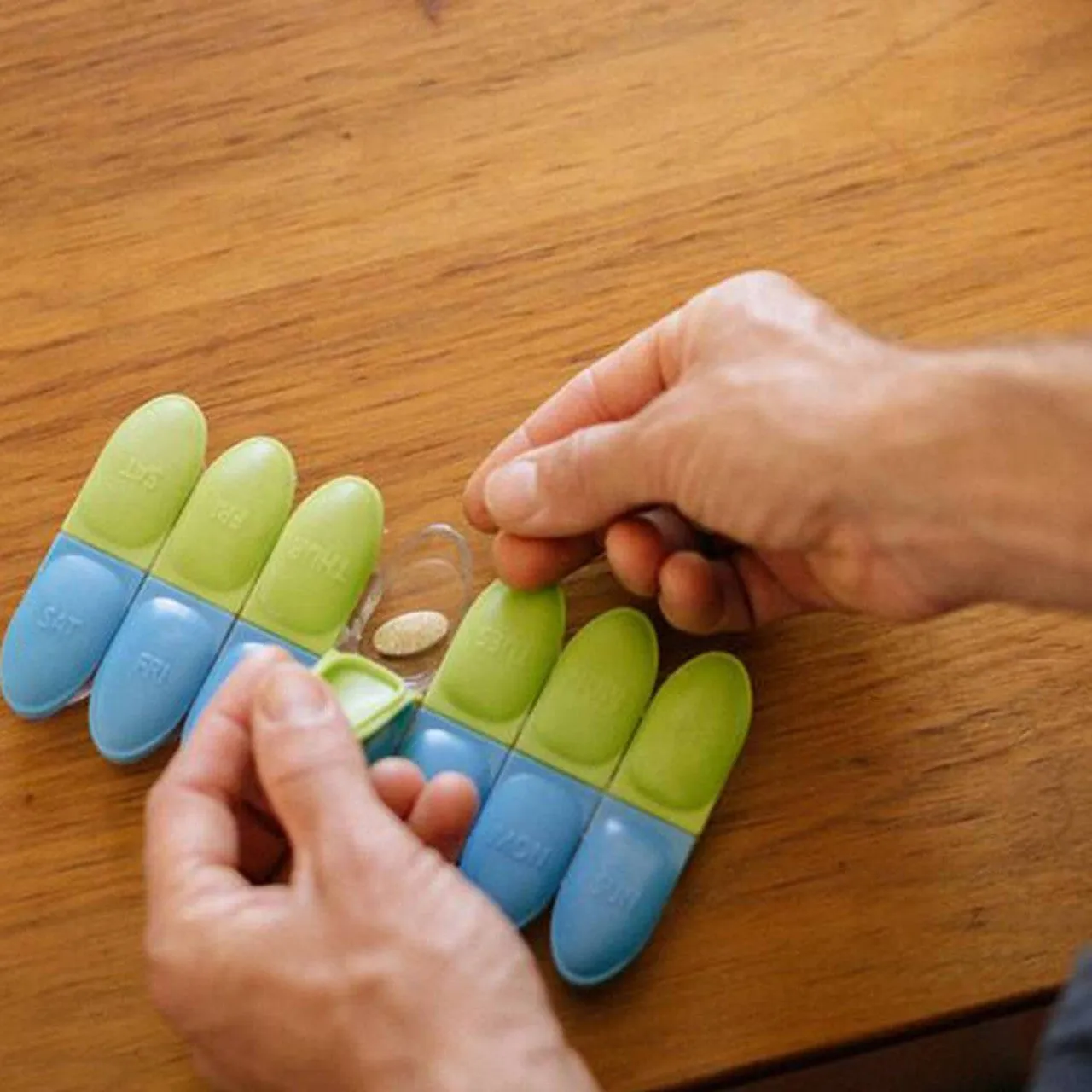 BeWell™ Lift Magnetic Pill Organizer