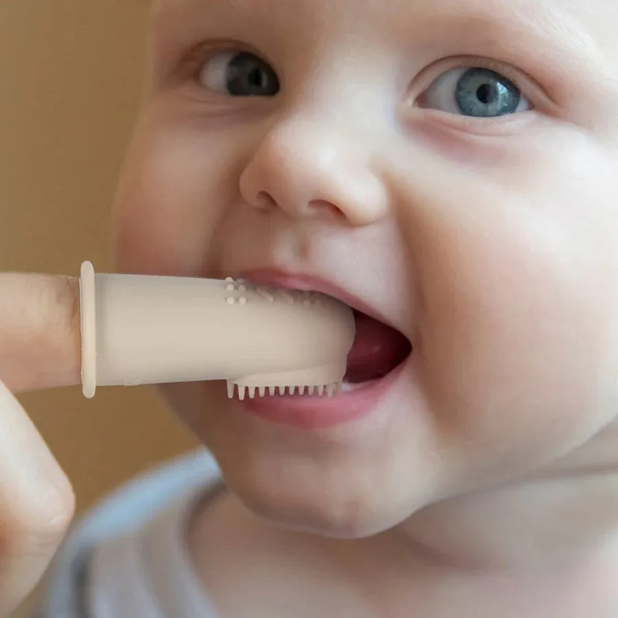 Haakaa Textured Silicone Finger Toothbrush (Blush)