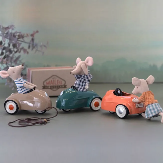 Maileg | Mouse Car Dark Green