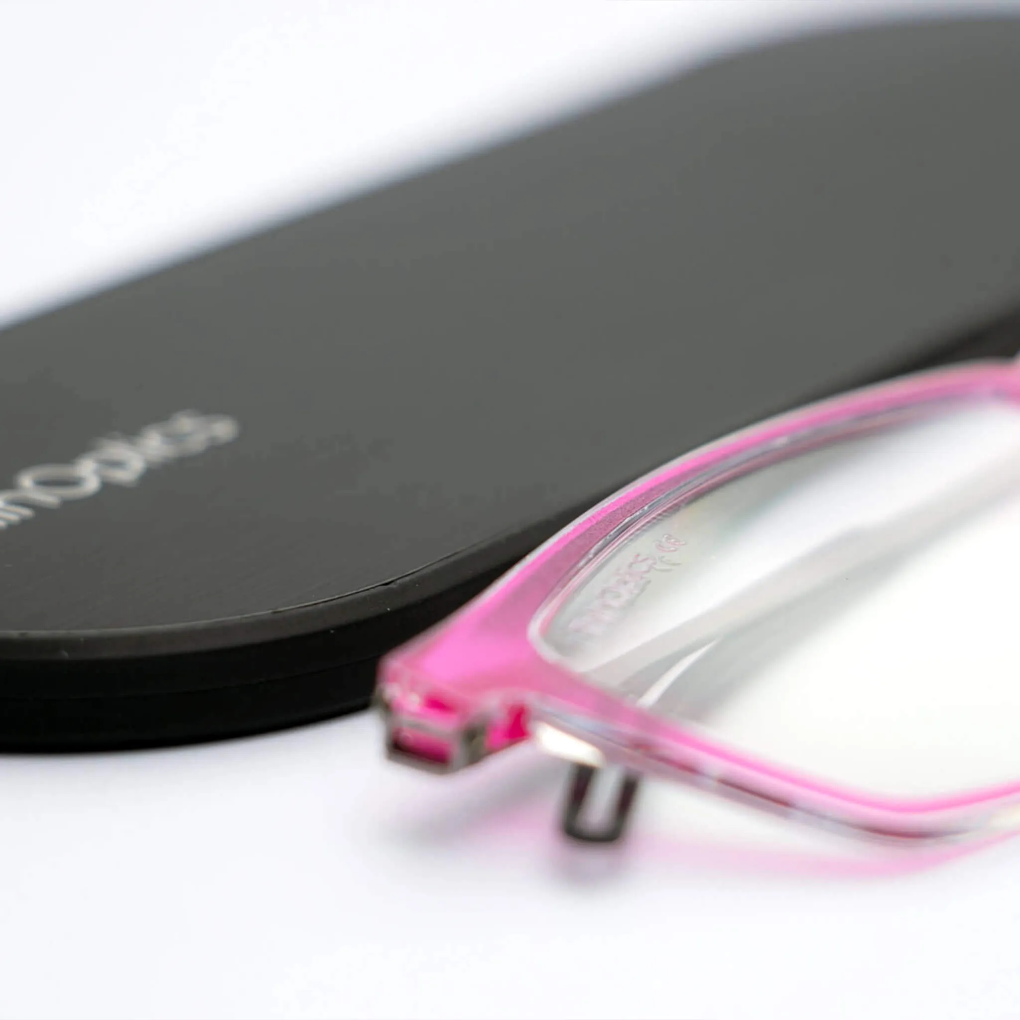 Pink Brooklyn Full Frame Reading Glasses   Milano Case