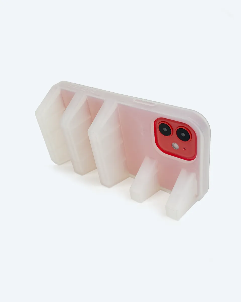 WAREHOUSE SALE: Geta Phone Case in Cloud